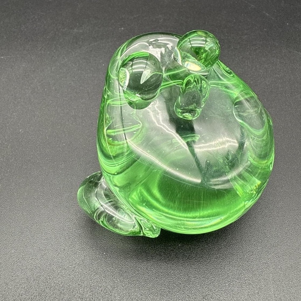 Vintage Crowning Touch Green Glass Frog Paperweight - Picture 9 of 9
